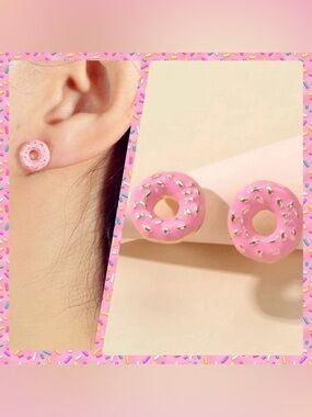 2/$30🌵 Mini Pink Sprinkle Frosted Donut Earrings Doughnut Dessert NEW Gift